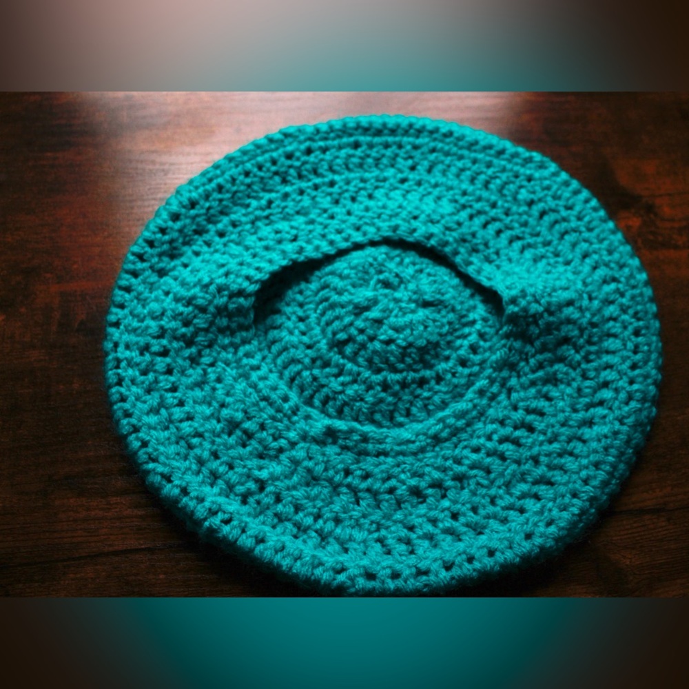 Handmade Teal Turquoise Hand Knit Crochet Beret Hat OS - Picture 4 of 4